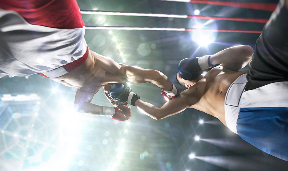Boxeadores peleando.