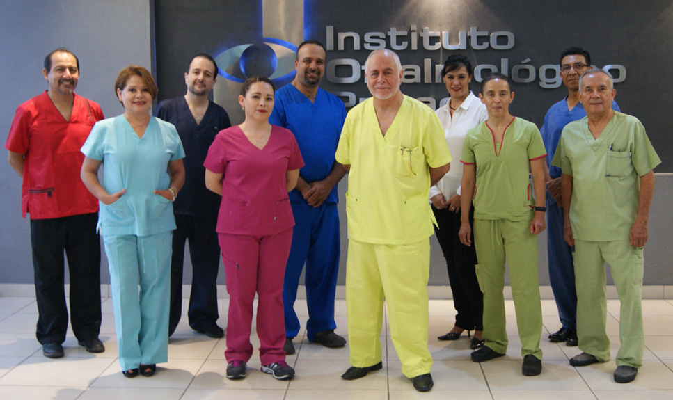 Doctores oftalmólogos del IOP.